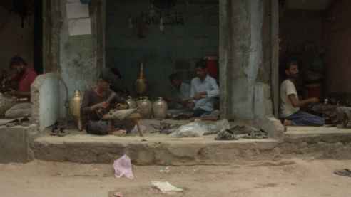 “A Song of Humble Beauty”: uważny spacer