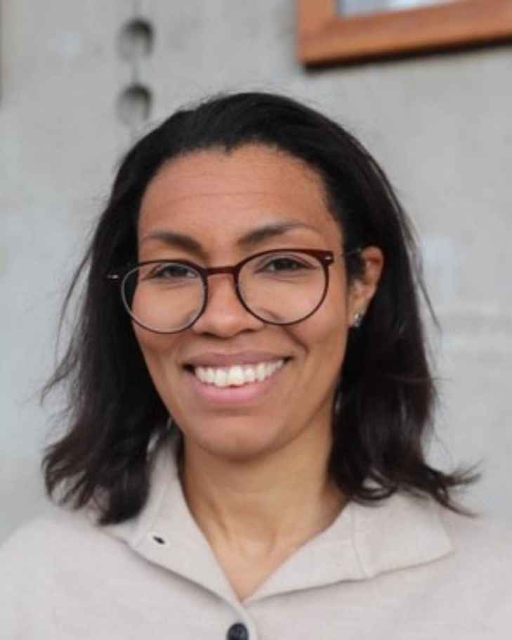 Tenneh Björkander , portret jurora